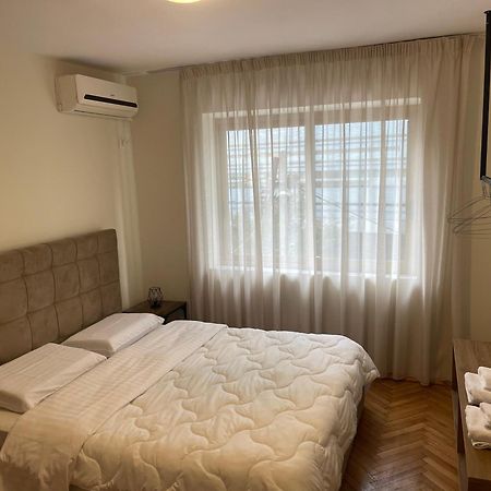 Cozy Apartment, In The Center Of Tirana Exteriör bild