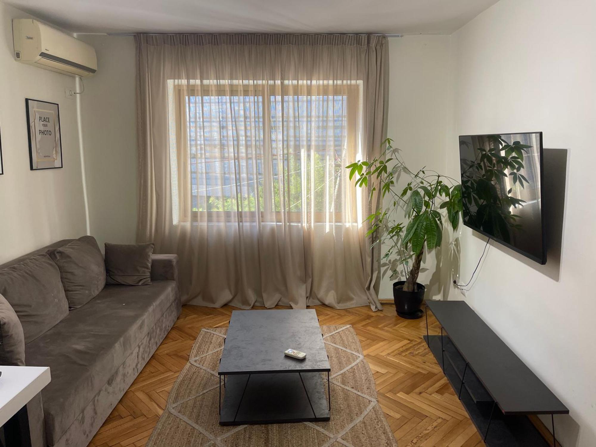 Cozy Apartment, In The Center Of Tirana Exteriör bild